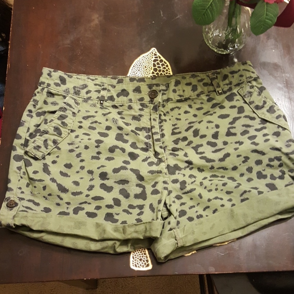 H&M shorts